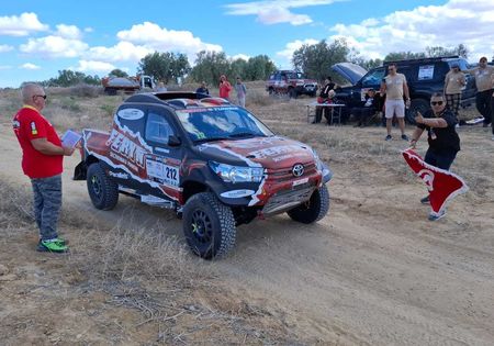 Chaotisch begin van Fenix Rally