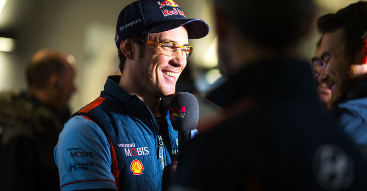 Men vraagt ons om iets onmogelijks te doen (Thierry Neuville)